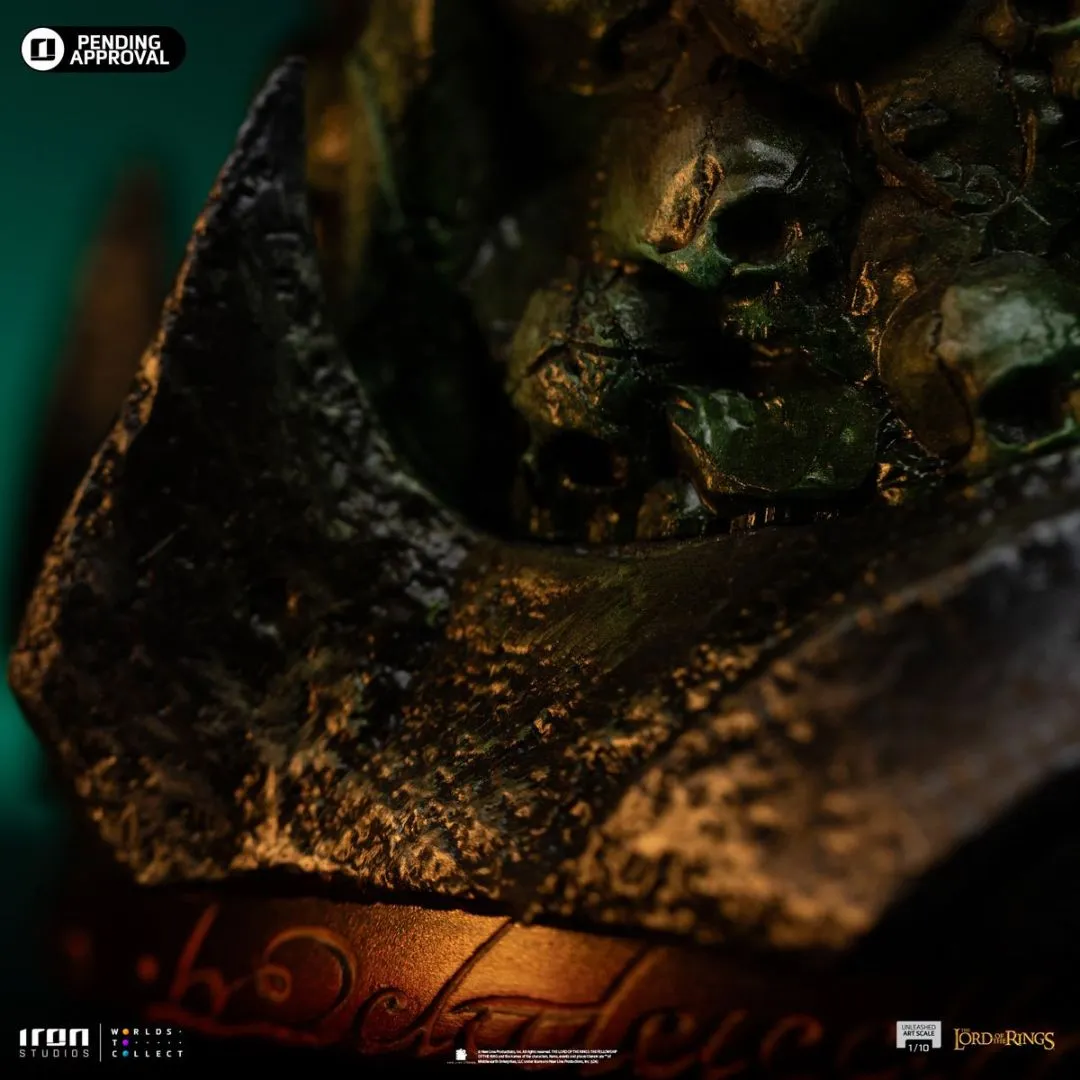Aragon Unleashed Art Statue By Iron Studios