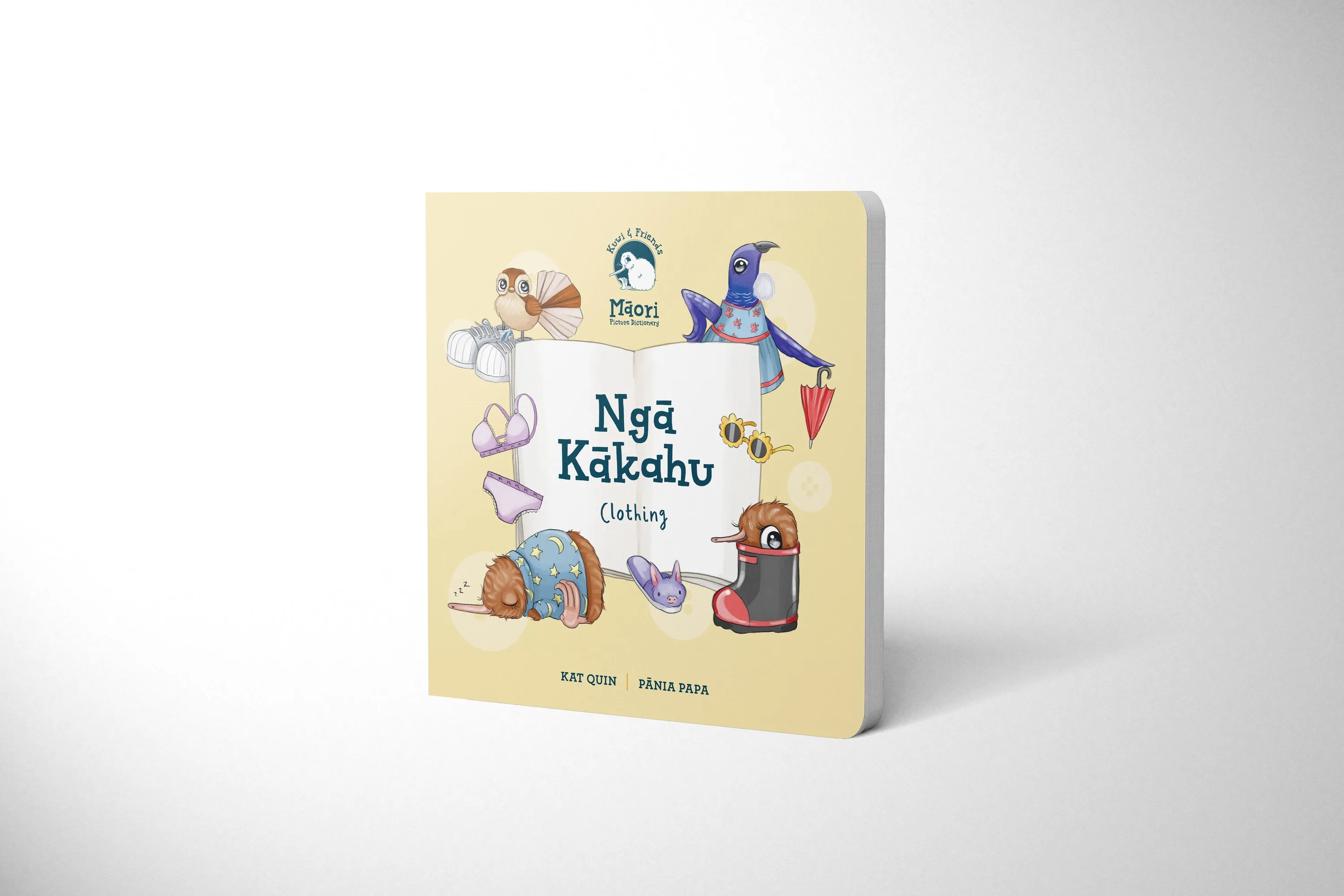 Board Book | Ngā Kākahu - Clothing