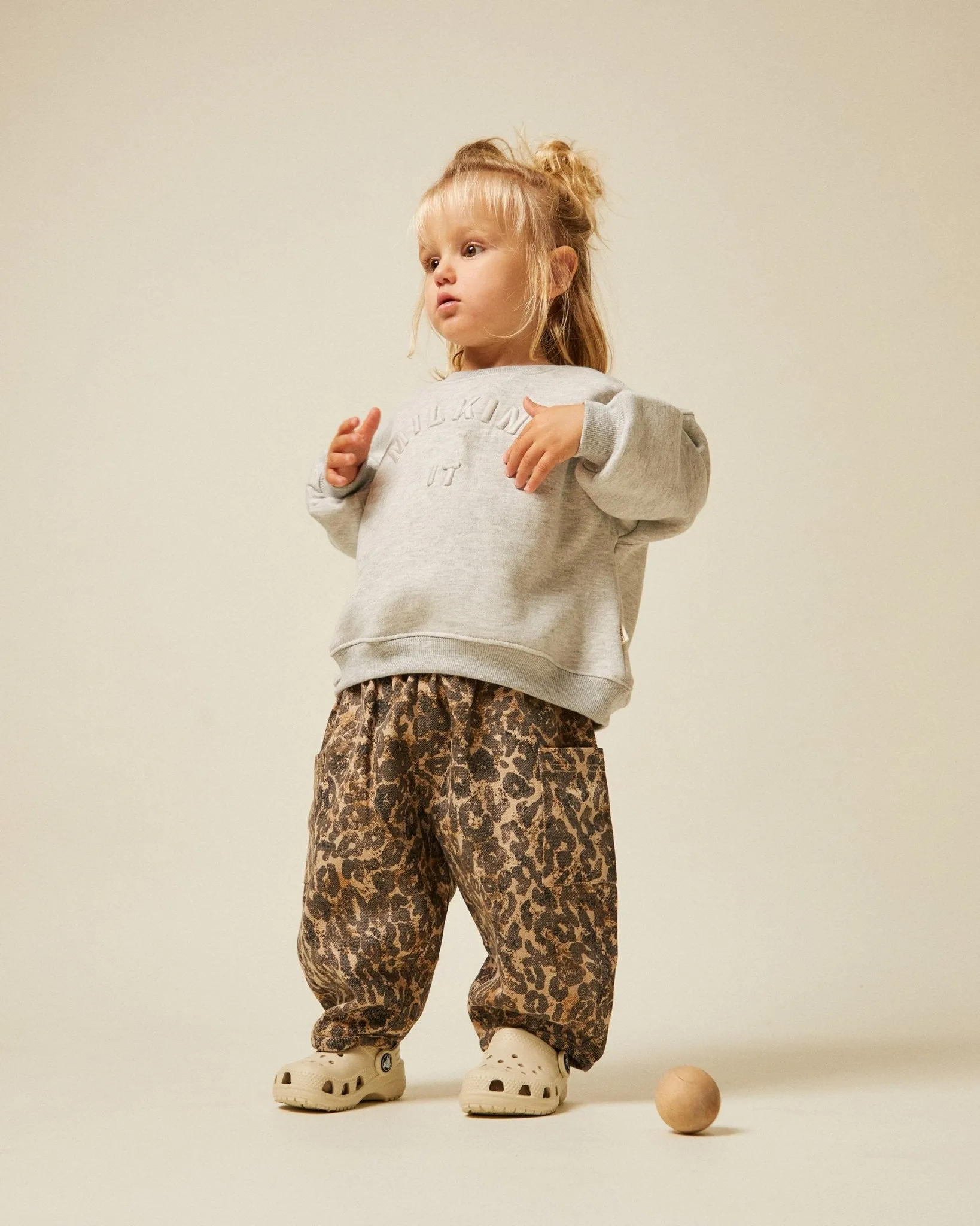 Claude & Co: Eden Milking It Sweat - Grey Marl