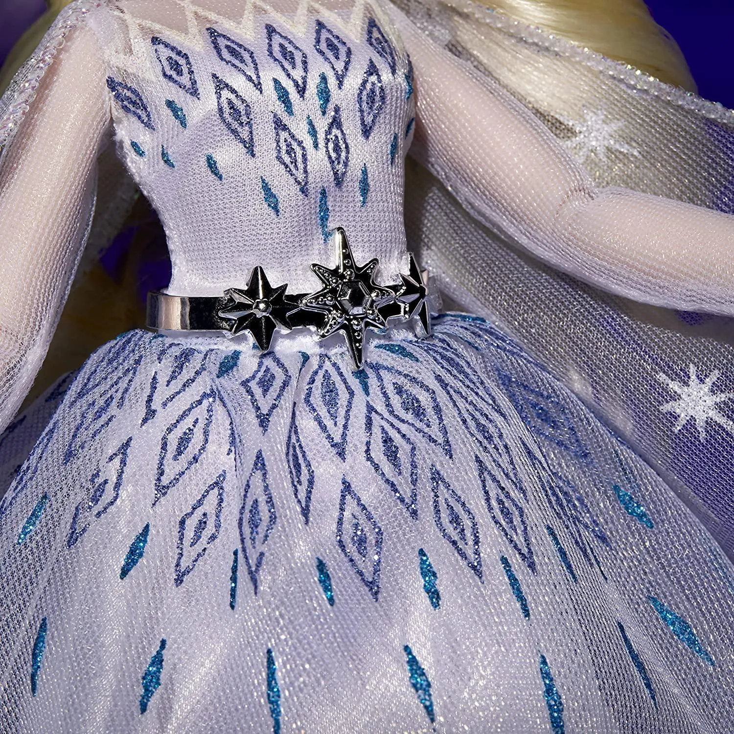 Disney Princess Style Series Holiday Elsa Doll