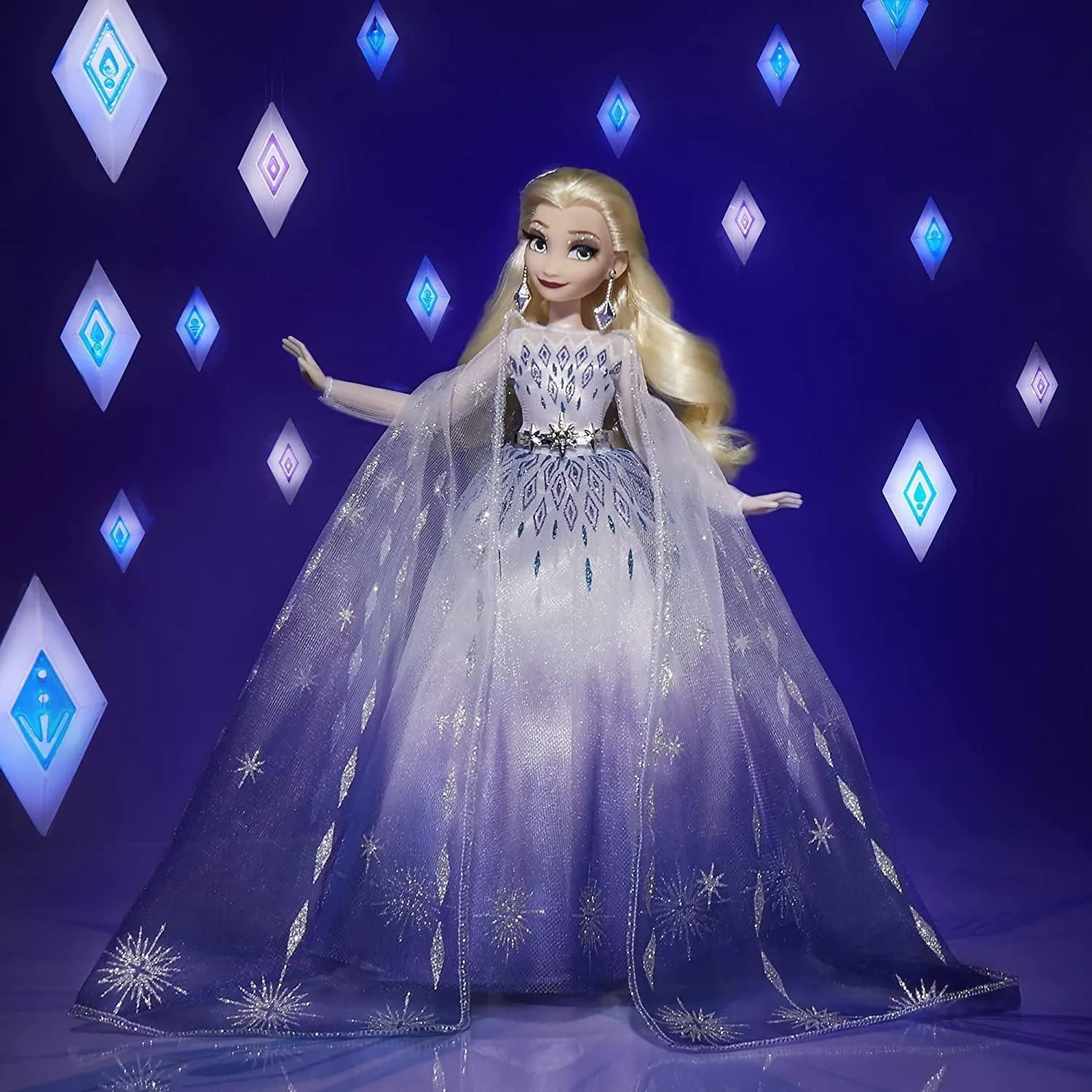 Disney Princess Style Series Holiday Elsa Doll