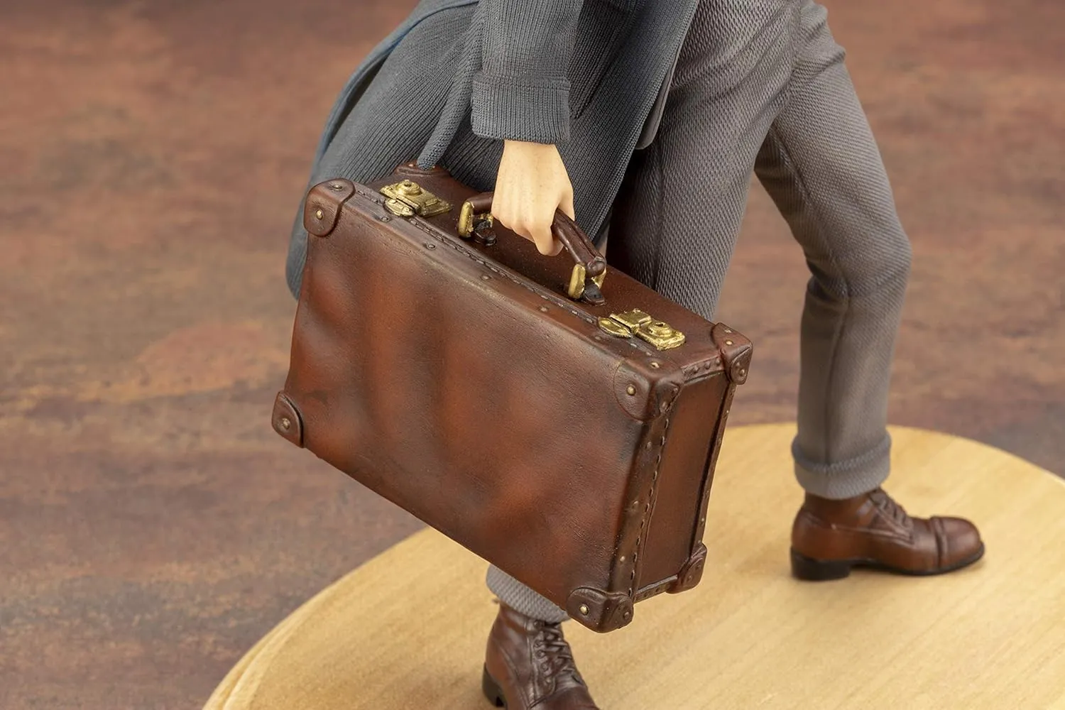 Kotobukiya Fantastic Beasts Newt Scamander Artfx  Statue (SV229)