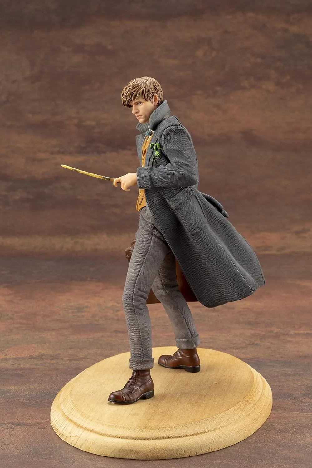 Kotobukiya Fantastic Beasts Newt Scamander Artfx  Statue (SV229)