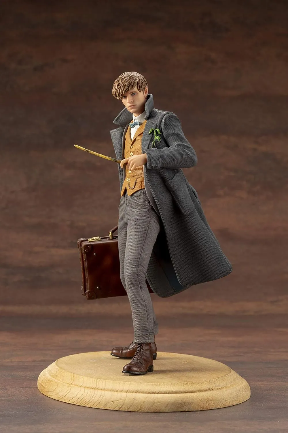 Kotobukiya Fantastic Beasts Newt Scamander Artfx  Statue (SV229)