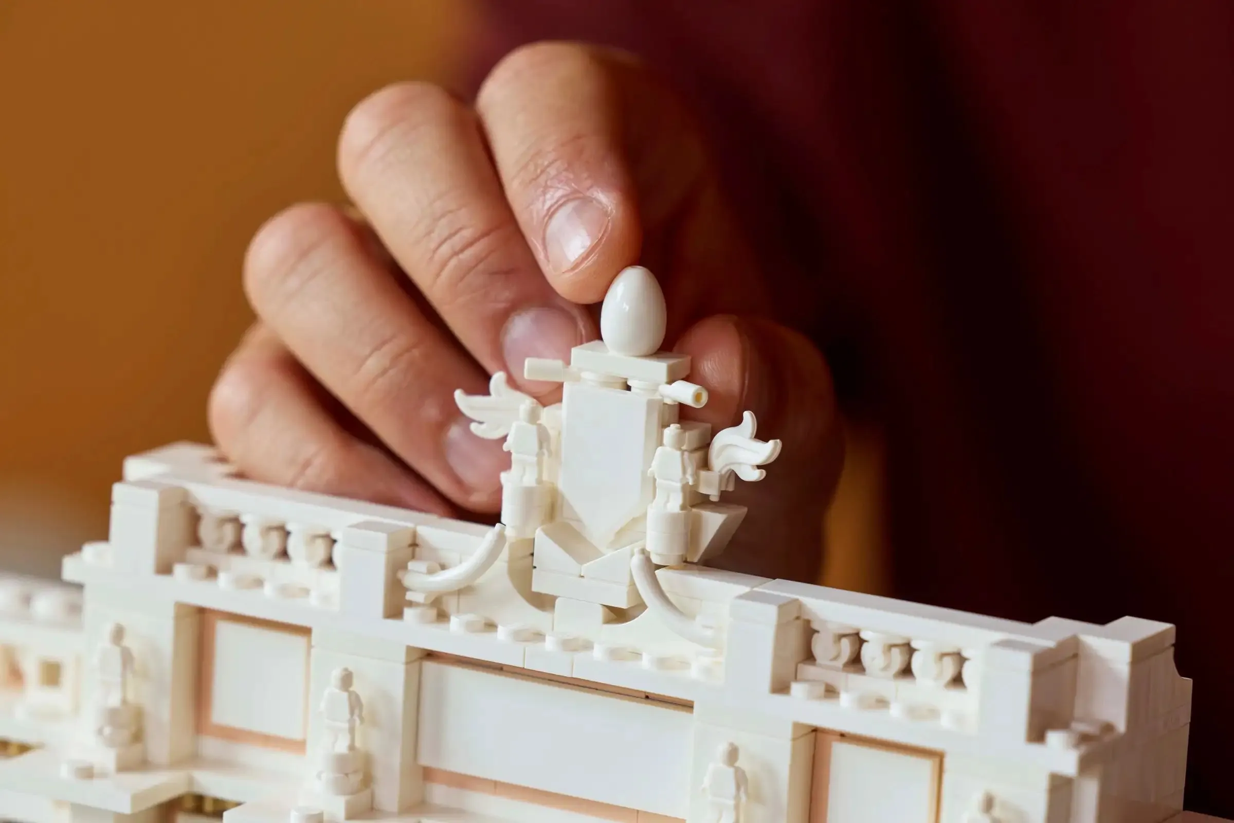 LEGO ARCHITECTURE 21062 Trevi Fountain for Adults