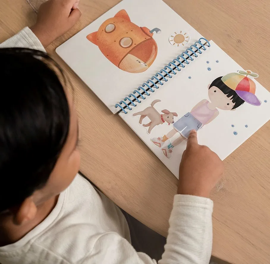 Little Dutch: Dress me up book - Jim & Friends