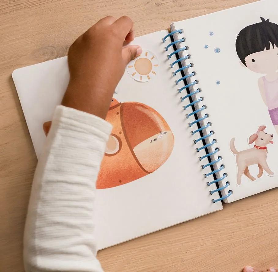 Little Dutch: Dress me up book - Jim & Friends