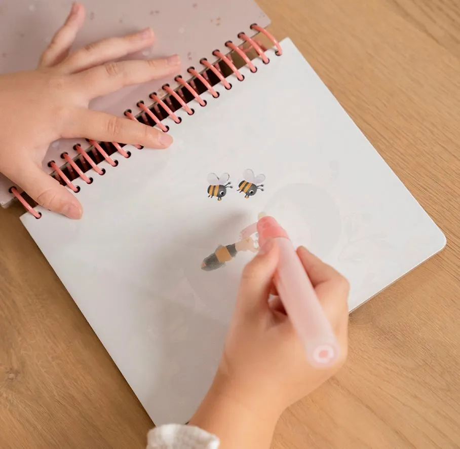 Little Dutch: Water reveal book - Rosa & Friends