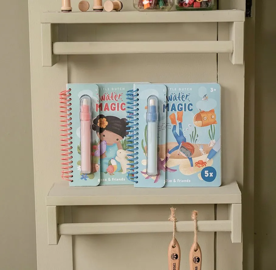 Little Dutch: Water reveal book - Rosa & Friends