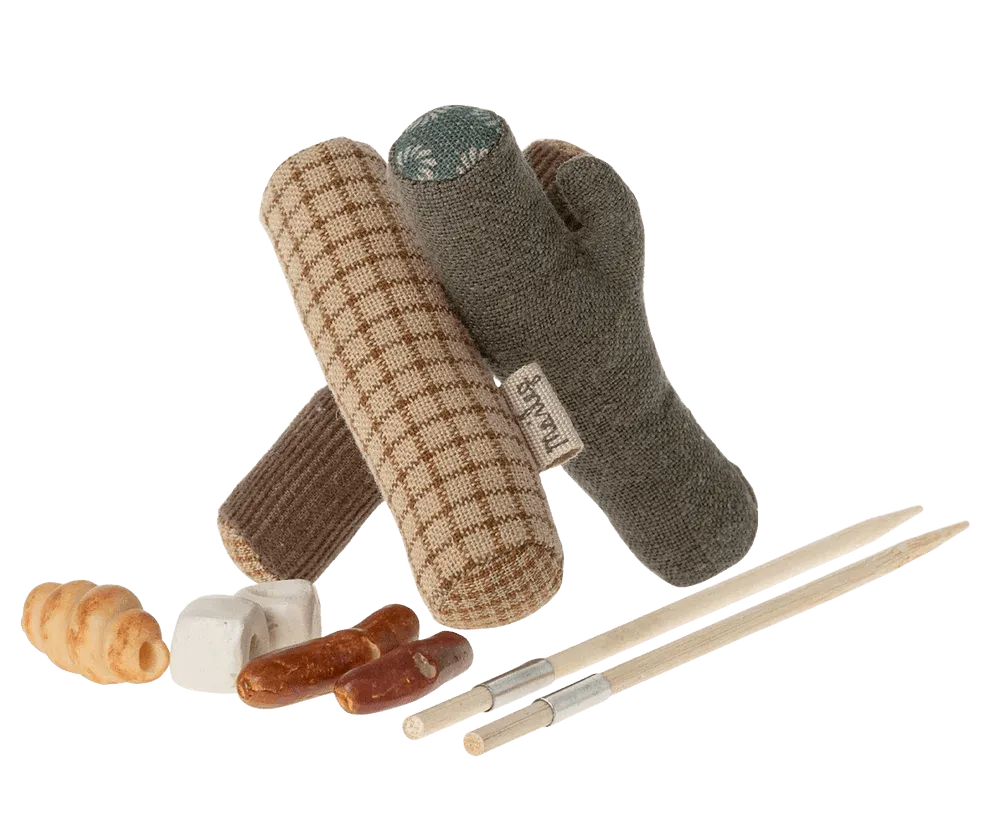 Maileg: Bonfire Set, Mouse