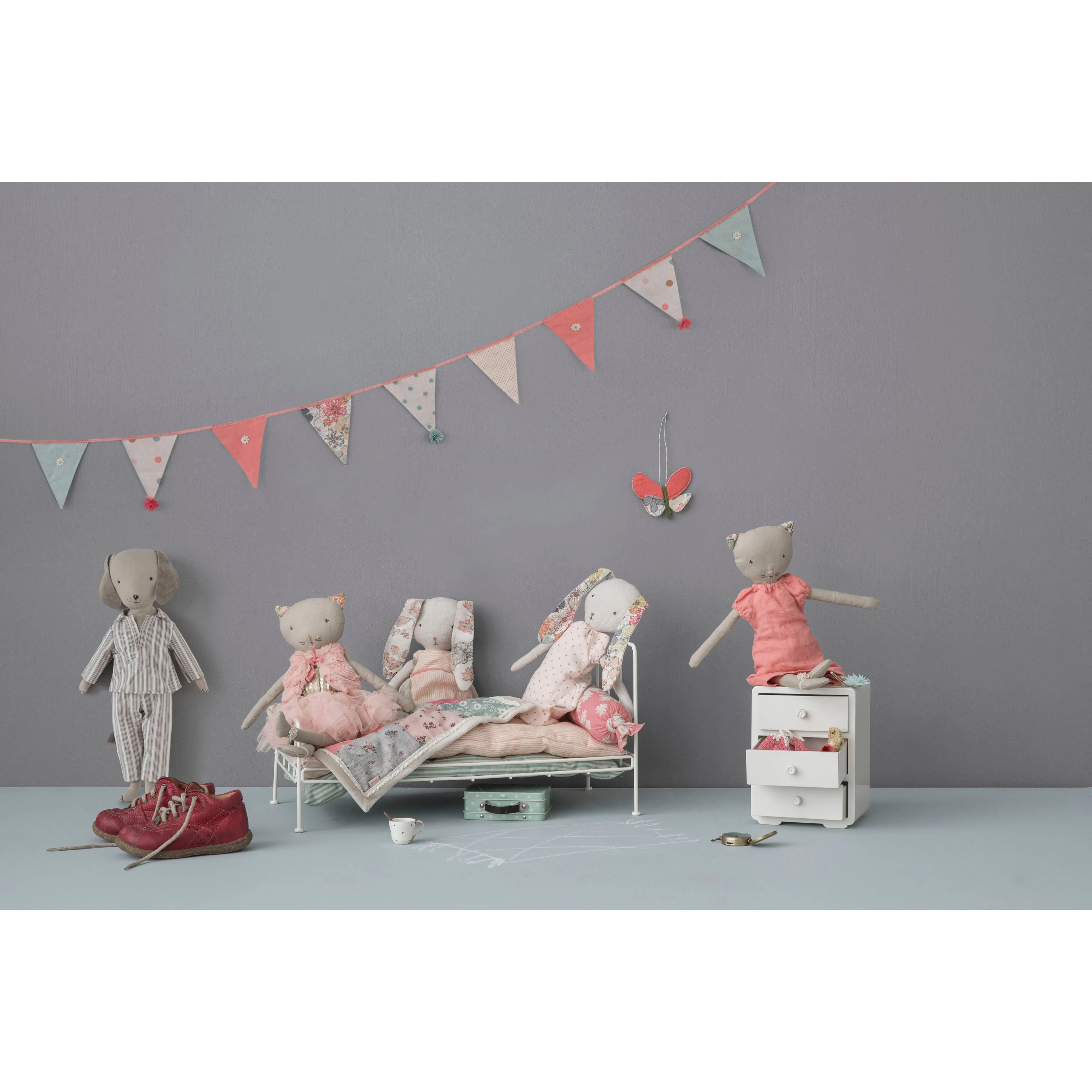 Maileg Dresser