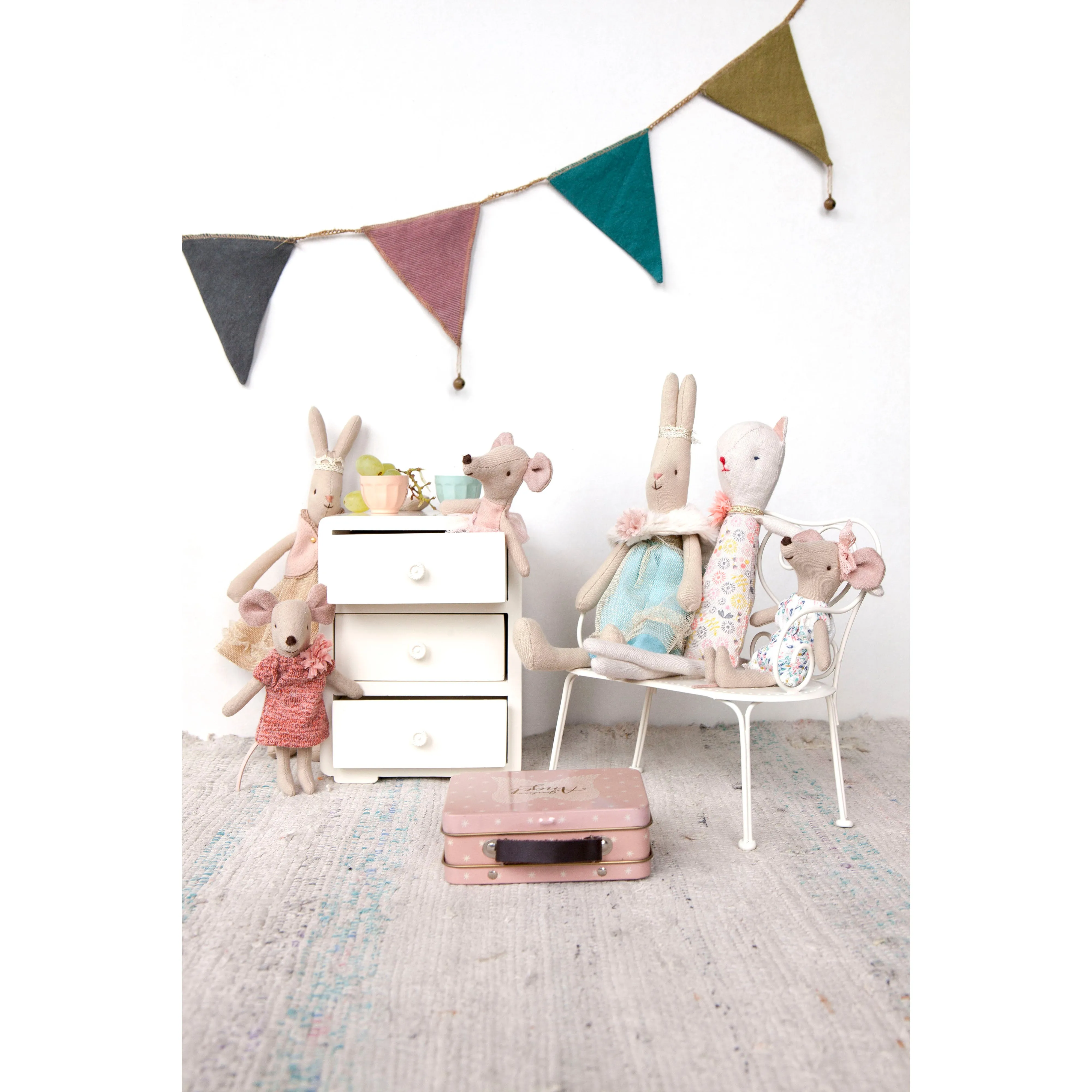 Maileg Dresser