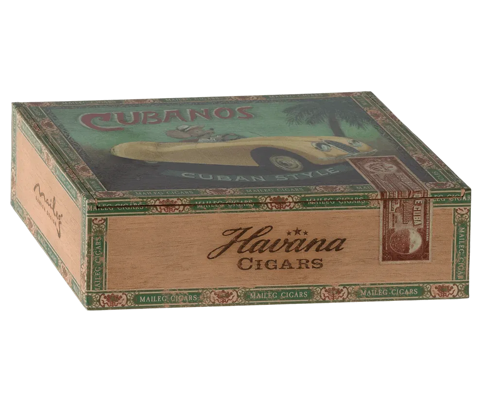 Maileg: Grandma & Grandpa Mice In Cigarbox