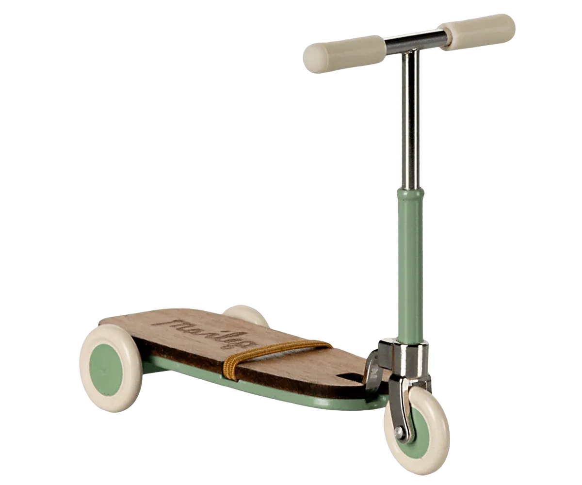 Maileg: Kick board, Mouse - Mint