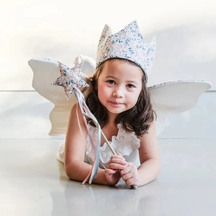 Mimi & Lula: Floral Wand