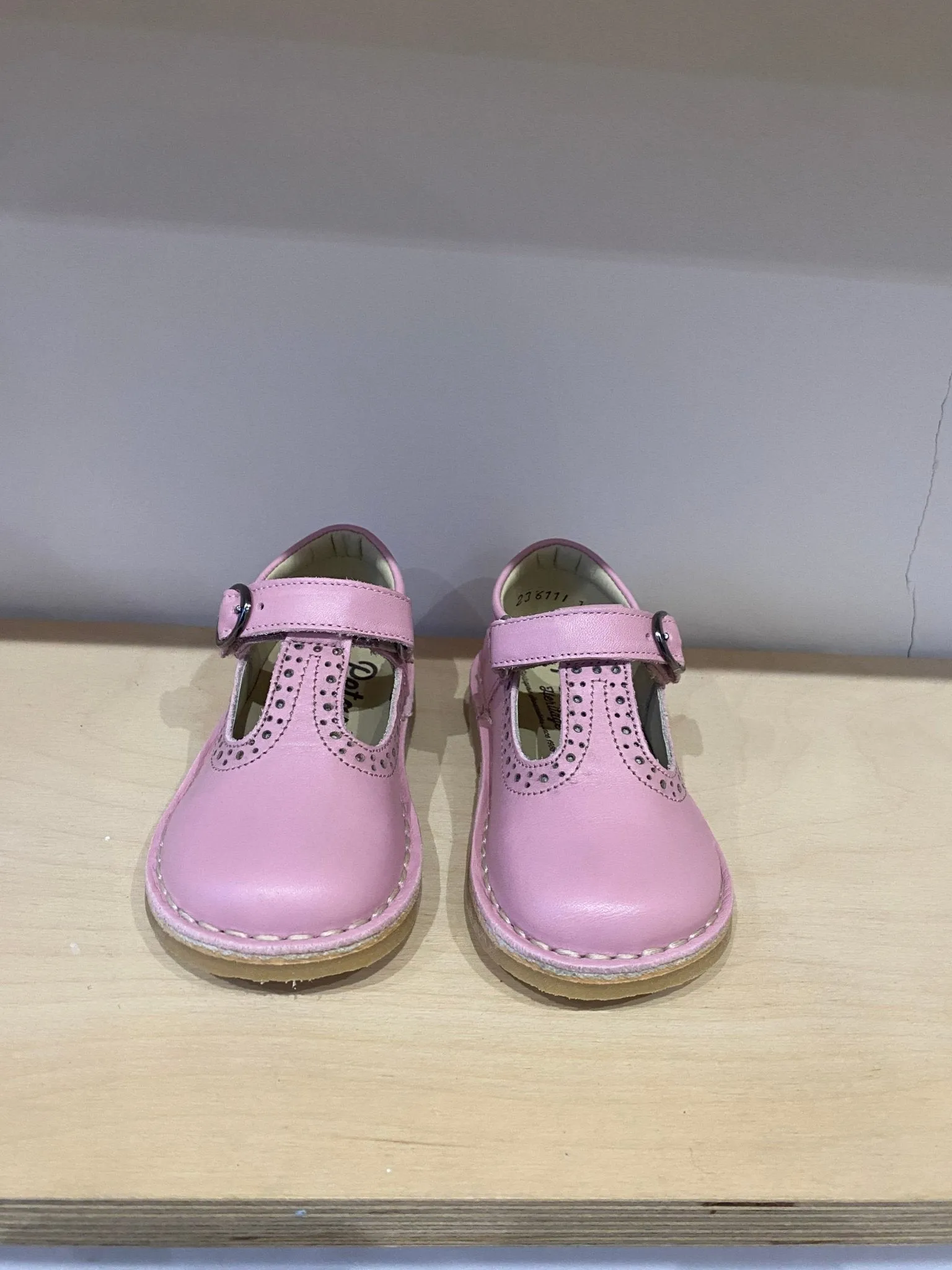 Petasil: Catarina Classic T-Bar Girls Shoes - Pink Mist