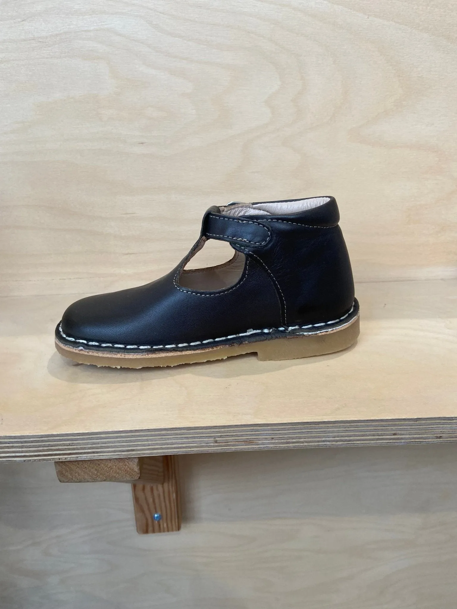 Petasil: Cooper Buckled Boots - Green Leather