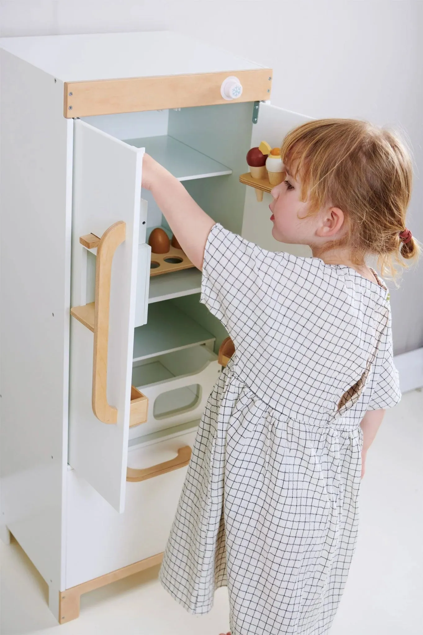 Tender Leaf Toys: Refrigerator