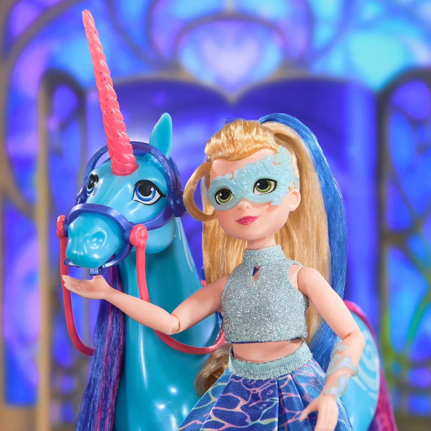 Unicorn Academy Dlx Doll Isabell Masquerade 24 Cm