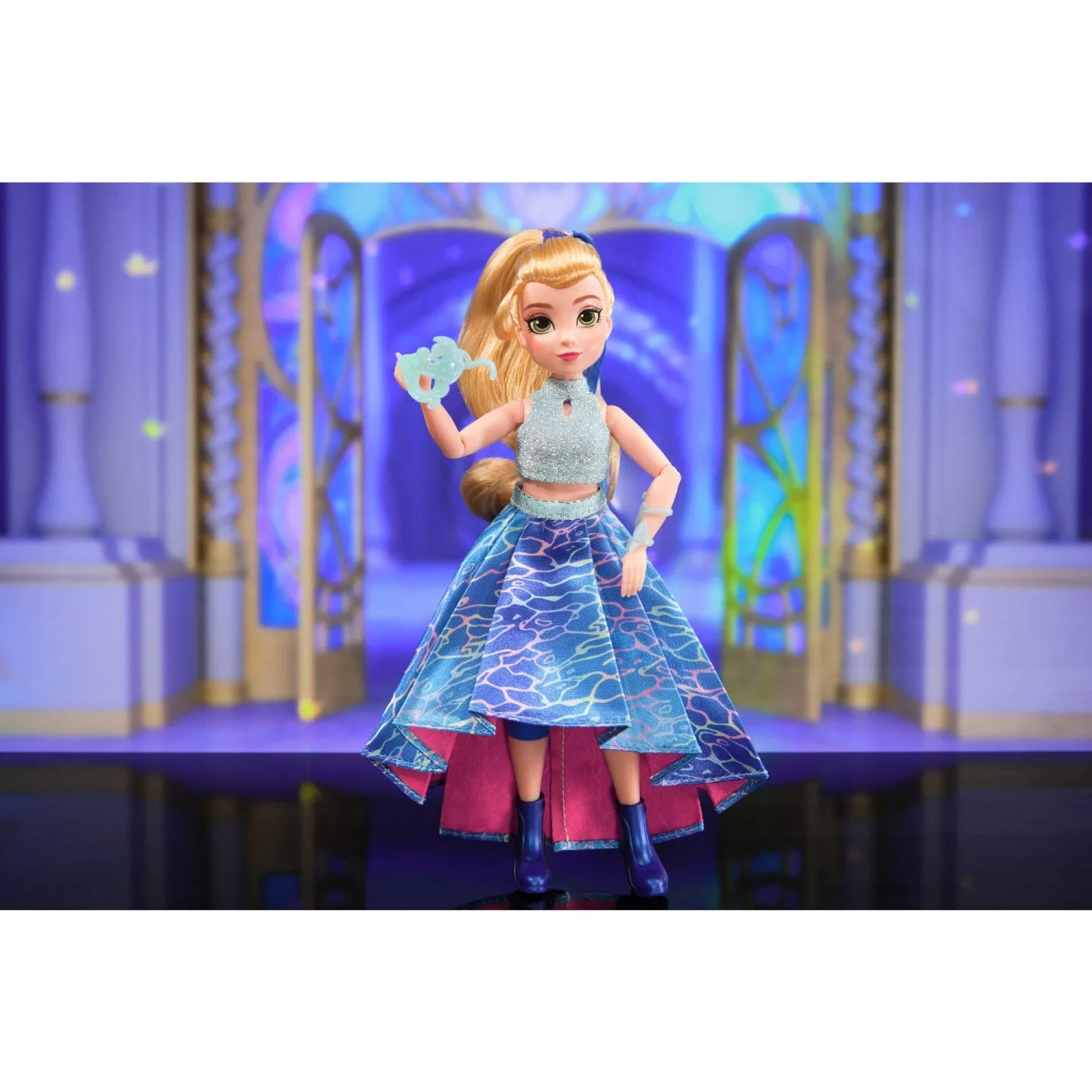 Unicorn Academy Dlx Doll Isabell Masquerade 24 Cm